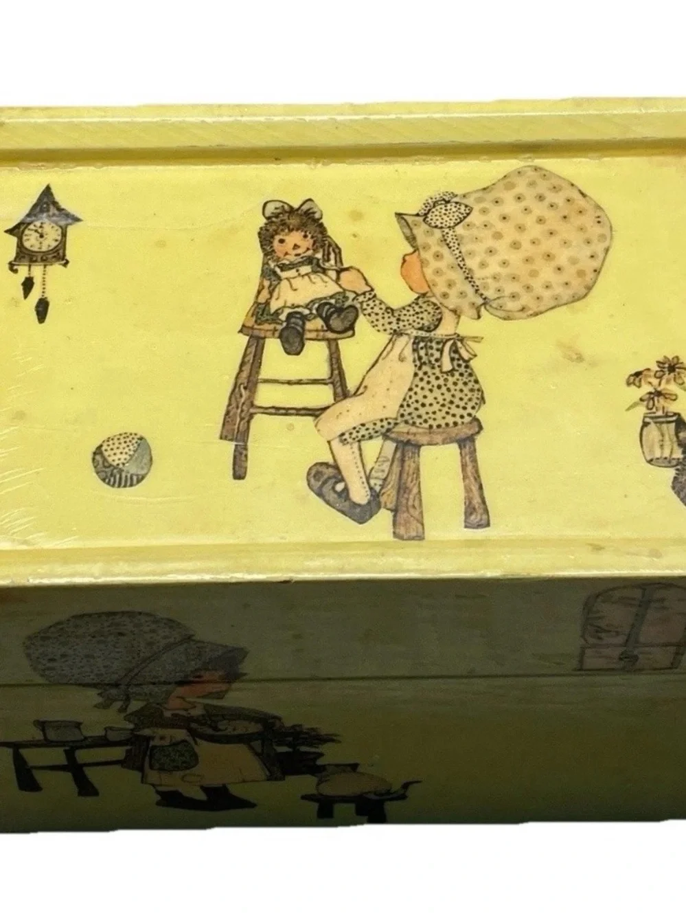 Vintage 1972 Signed Sadie Decoupage Wooden Box Bonnet Girl & Cat Cottagecore